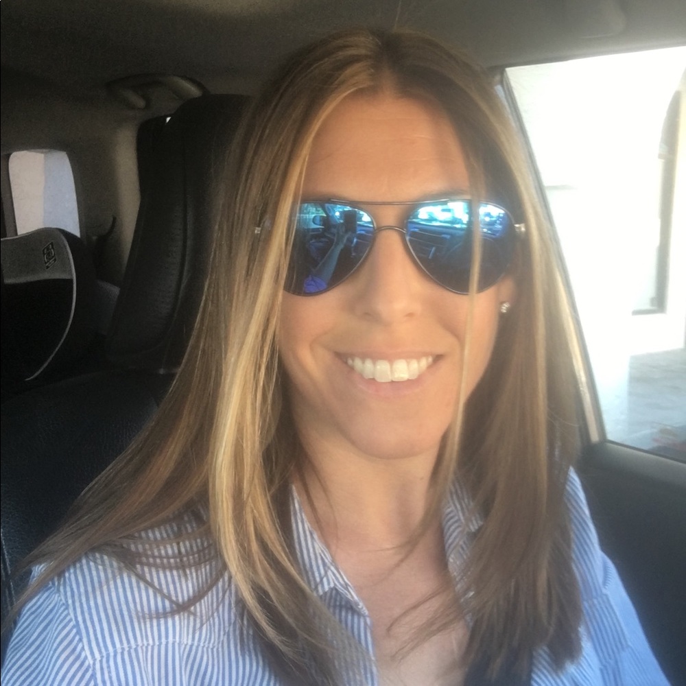 Meet your Posher, Nicole